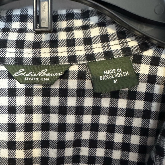 Women’s Black & White Plaid Button-Up Shirt / Blouse, Size M - Picture 5 of 7